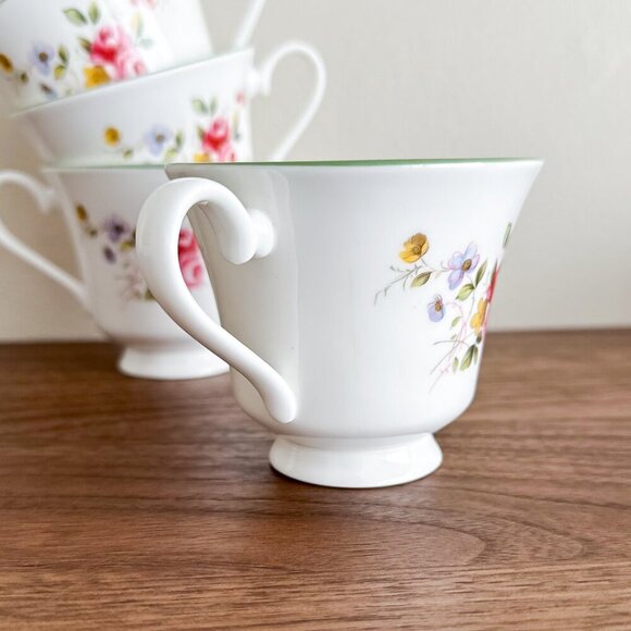 Royal Vale Tea Set – Vintage English Bone China – Pink Floral – 12 Piece Set - Picture 9 of 9